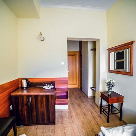 Hotel Hellada Kielce Eksteriør billede